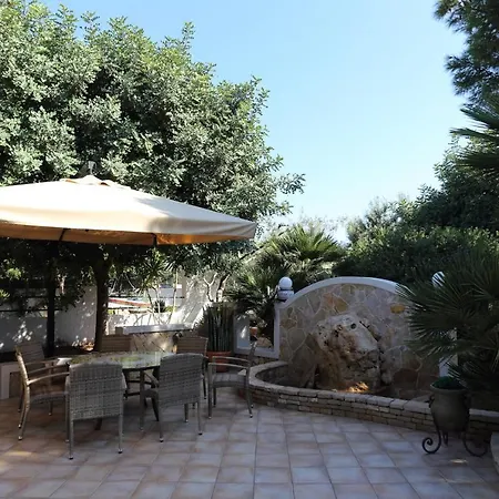 Costa House Farm stay