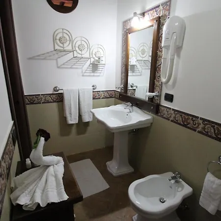 Costa House Farm stay *